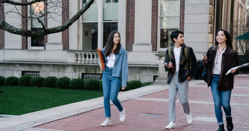 Discover it Student Card: Worth It for College Students?