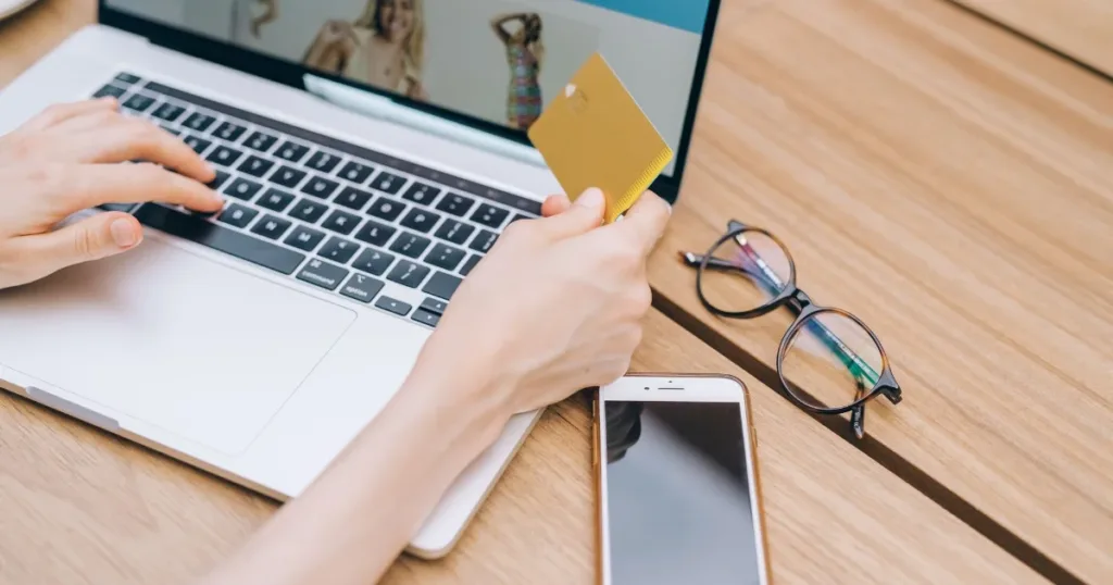 PayPal Credit vs Credit Card: What Is the Difference?